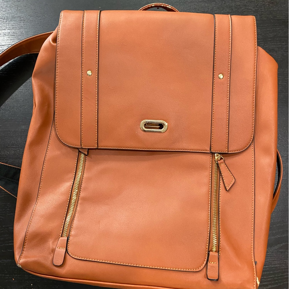 Elegant Tan Leather Backpack